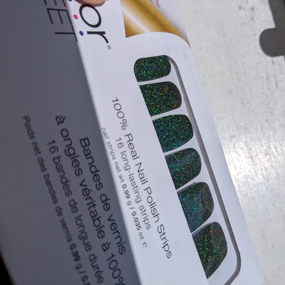 Last chance! Color Street Gaelic Greenery LIMITED EDITION Dark Green Glitter - Picture 9 of 12